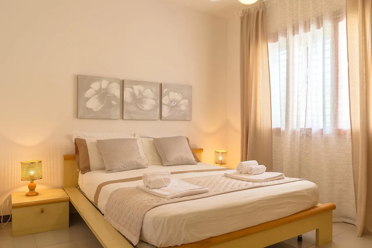 Blue Wood Apartment Letojanni